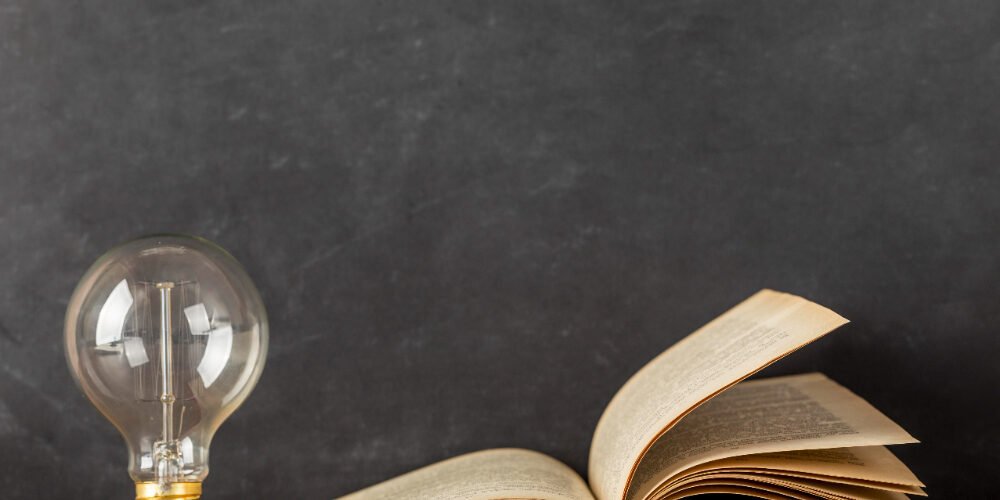 نظريات التعلم في علم النفس: كيف نتعلم ونفهم الأمور